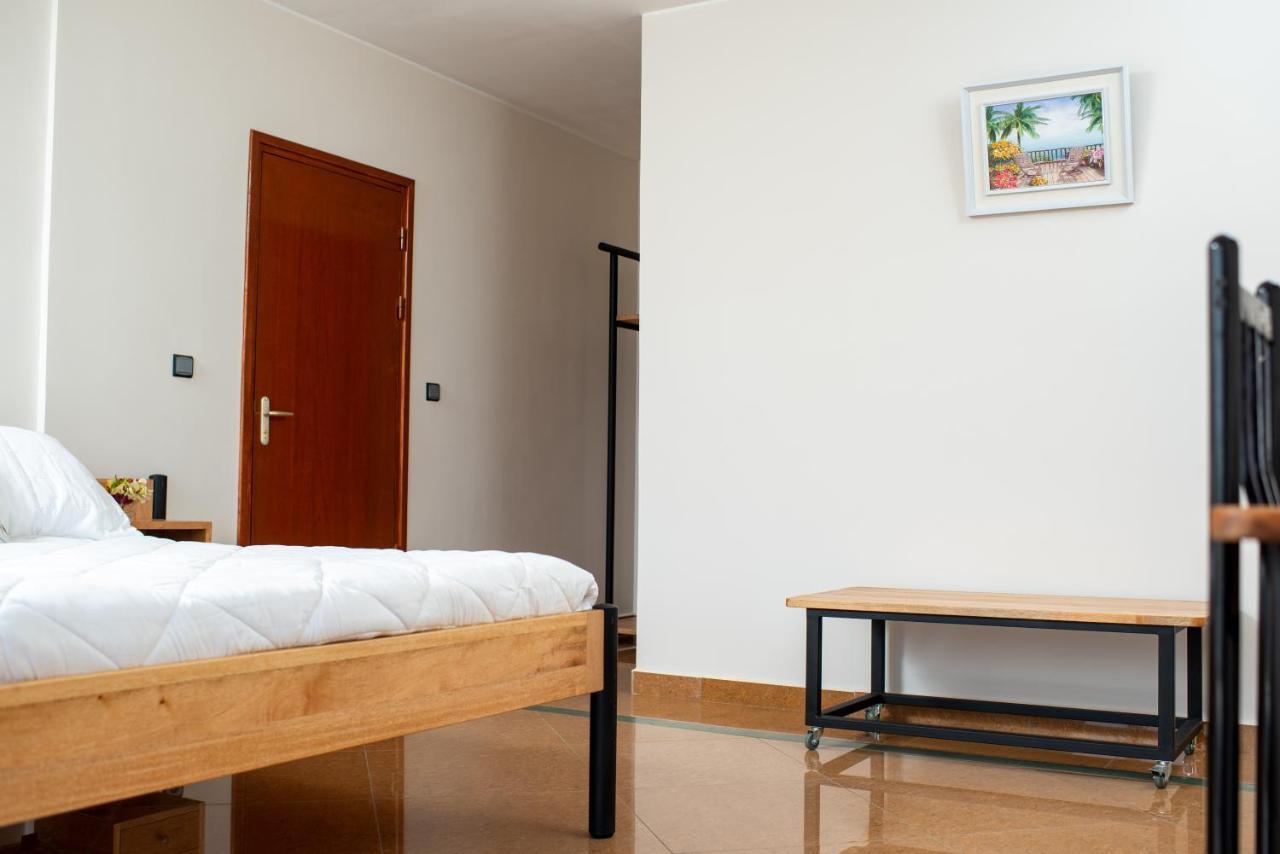 Somptua Garden Apartment Ivato  ภายนอก รูปภาพ
