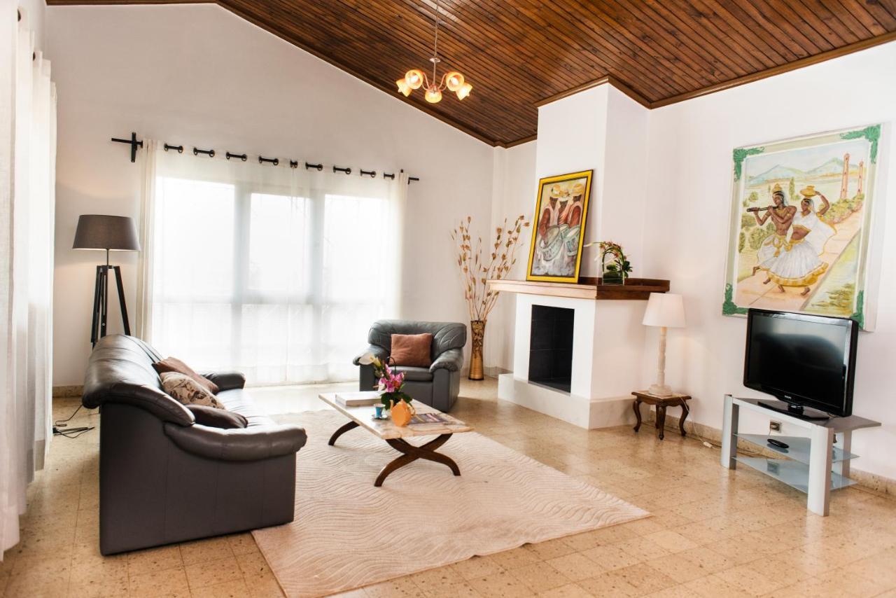 Somptua Garden Apartment Ivato  ภายนอก รูปภาพ
