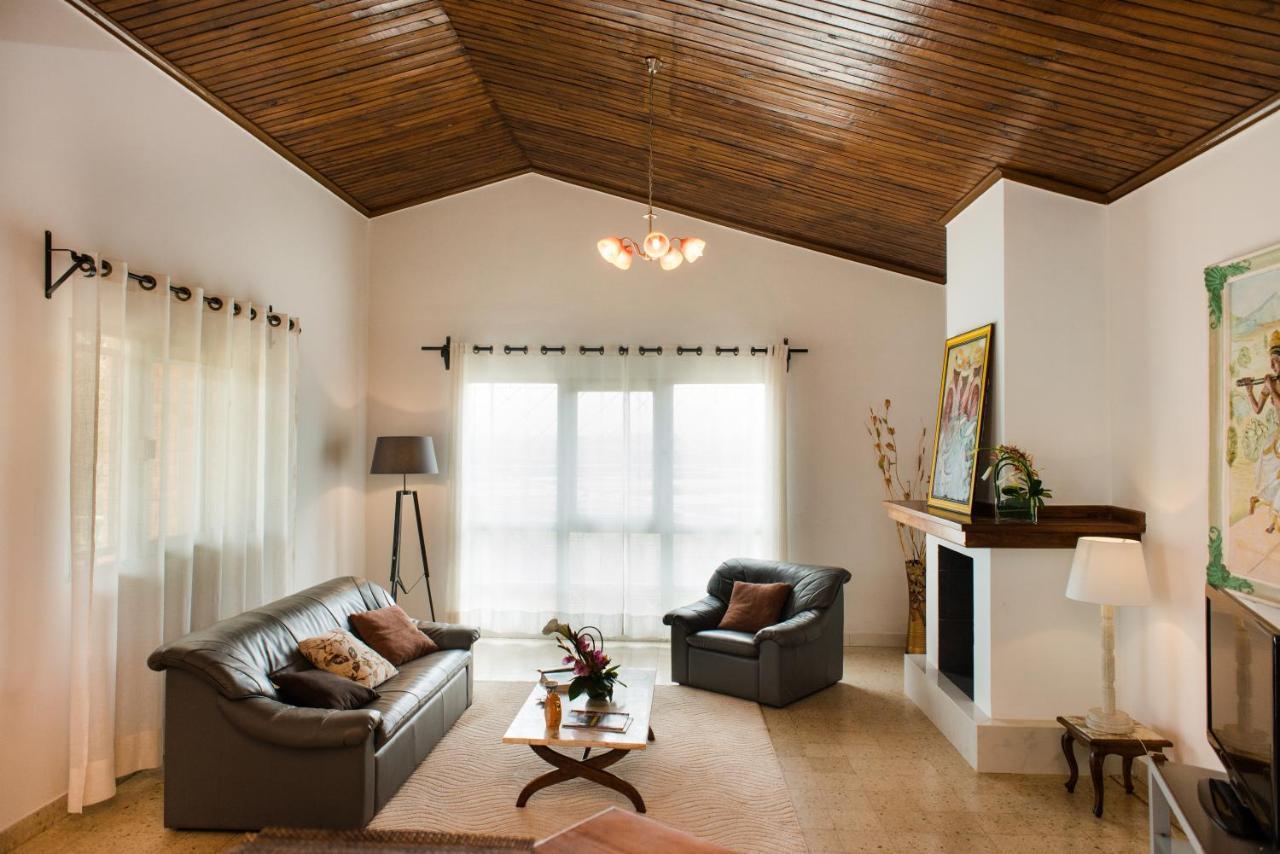 Somptua Garden Apartment Ivato  ภายนอก รูปภาพ