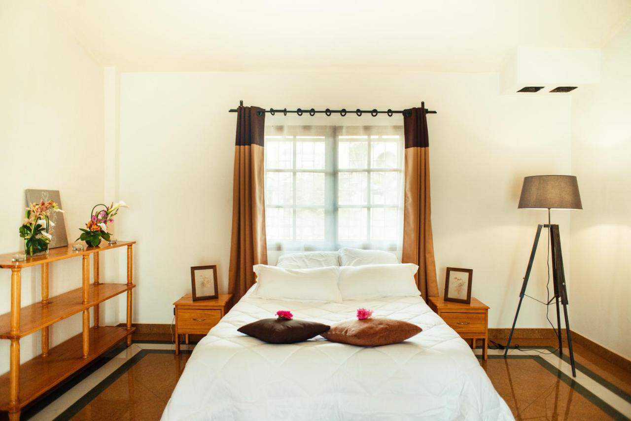 Somptua Garden Apartment Ivato  ภายนอก รูปภาพ